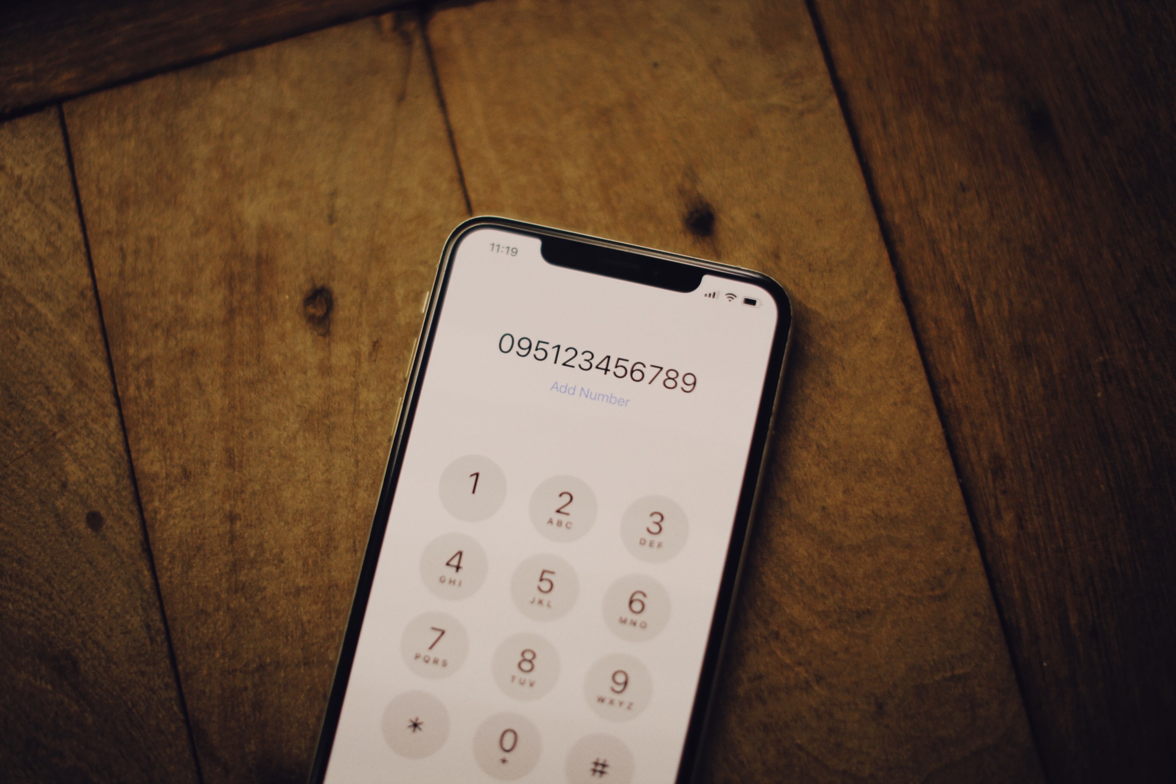 Téléphone portable composant un numéro
